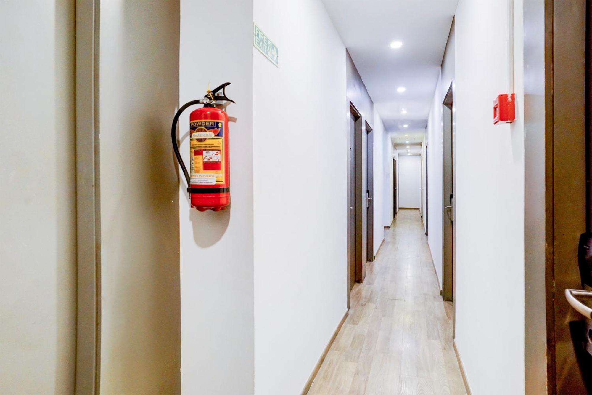 Townhouse Khar The Habitat Ξενοδοχείο Βομβάη Εξωτερικό φωτογραφία
